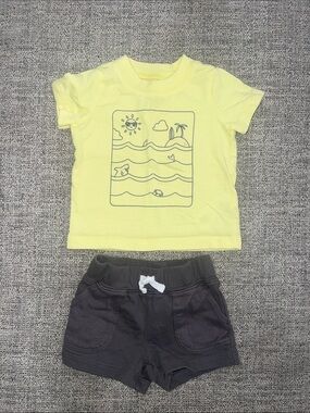 Carter's Yellow Graphic Tee and Charcoal Shorts Matching Set